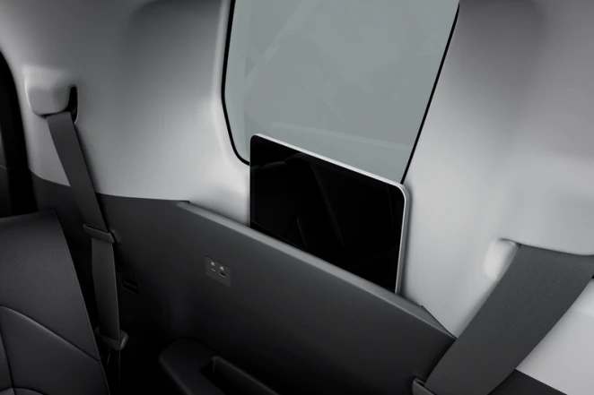 Kompartemen Perangkat Pribadi di Baris Ketiga